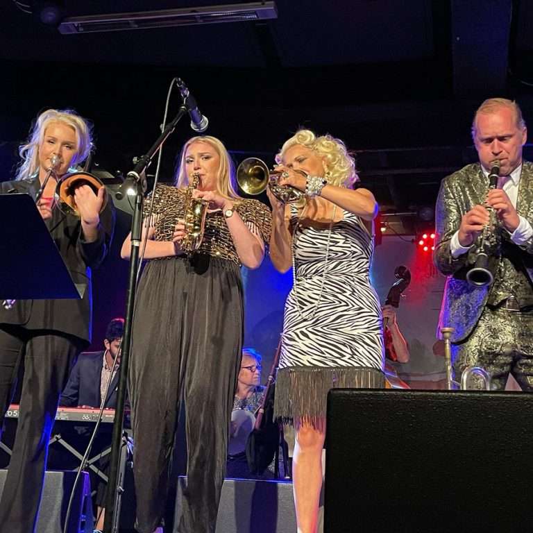 Carling Sisters Talang