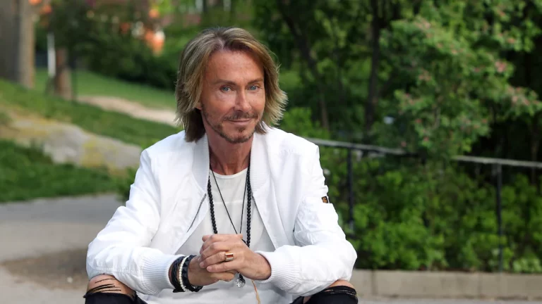 Christer Lindarw Sjuk